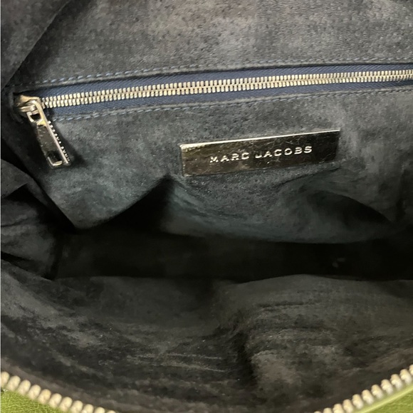 CLOSET CLOSEOUT Marc Jacobs, green handbag, tote, carryall. Multi sectional. - Picture 5 of 6